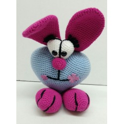 Heart-shaped amigurumi...