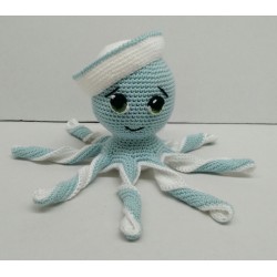 Octopus amigurumi fluffy toy