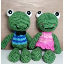 Frogs in love amigurumi...