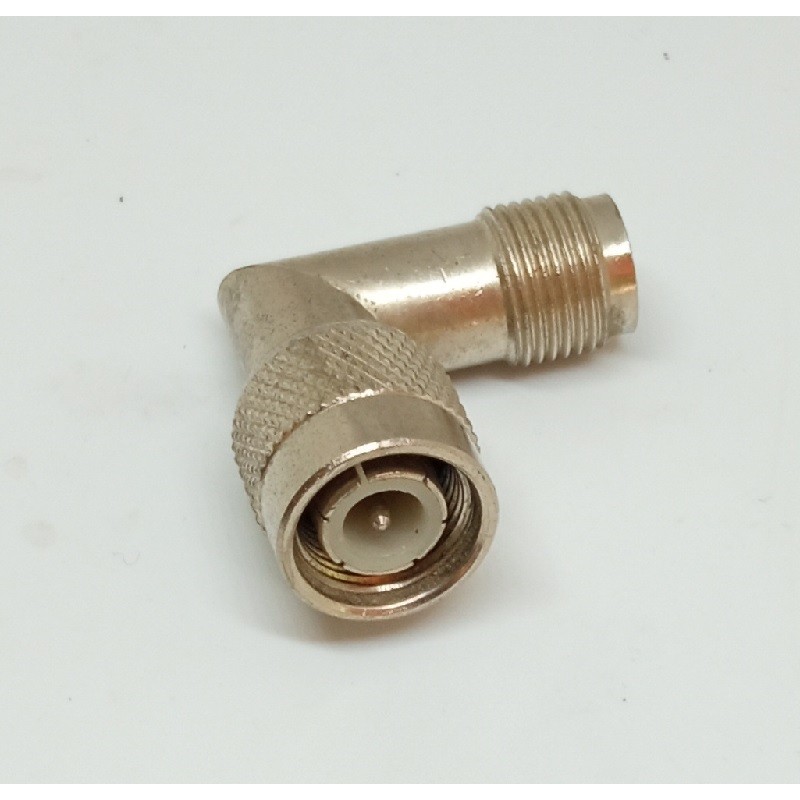 TNC MACHO A TNC HEMBRA EN L