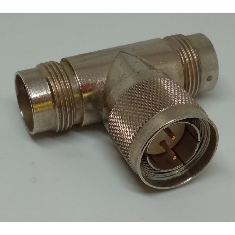 TWINAXIAL T 1 MACHO A 2 HEMBRAS