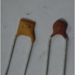 47pF CERAMIC CAPACITOR