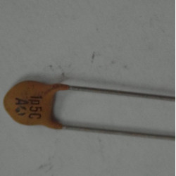 1P5C CONDENSADOR CERÁMICO